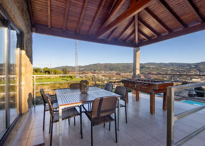 Com Olhar A Montanha