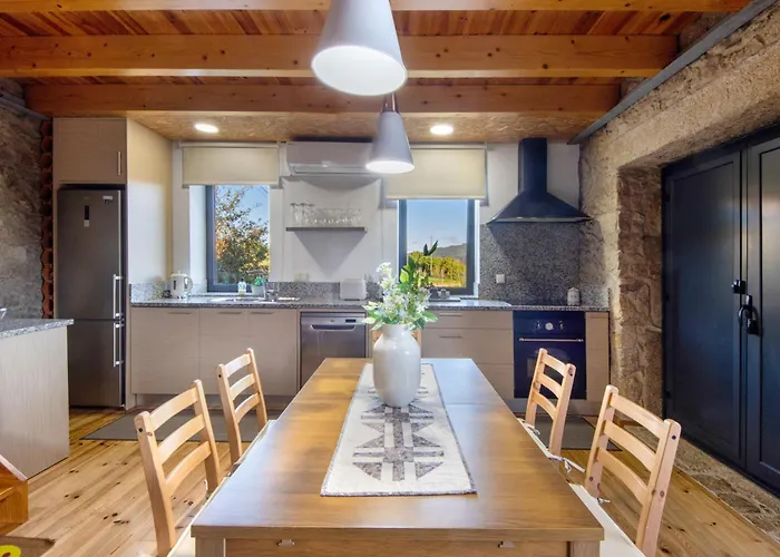 Vila Com Olhar A Montanha