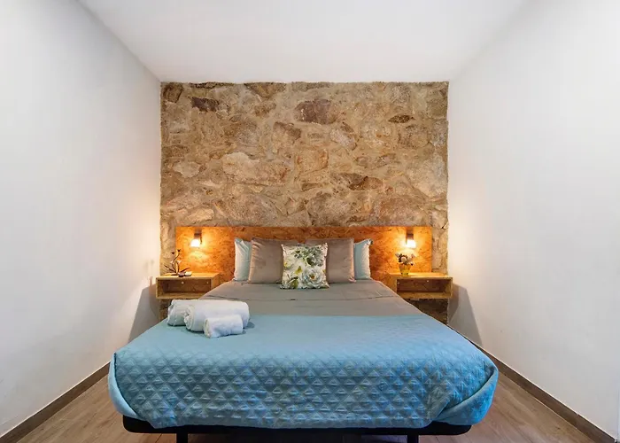 Com Olhar A Montanha *