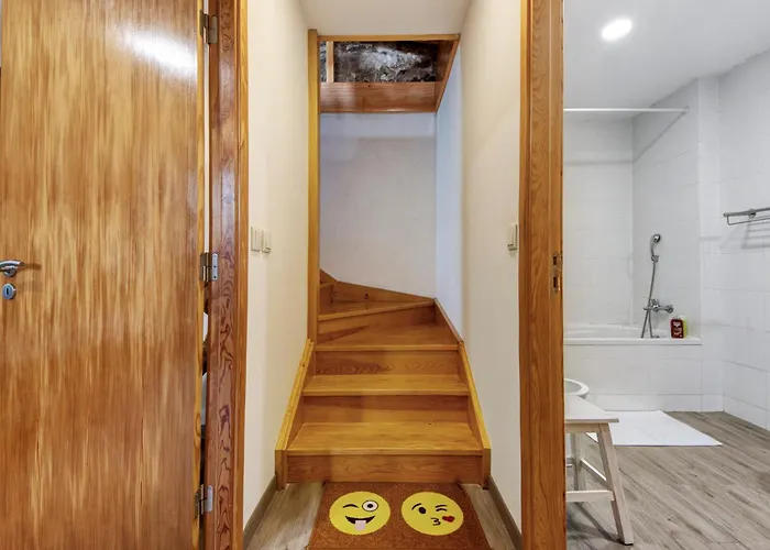 Com Olhar A Montanha Vila *