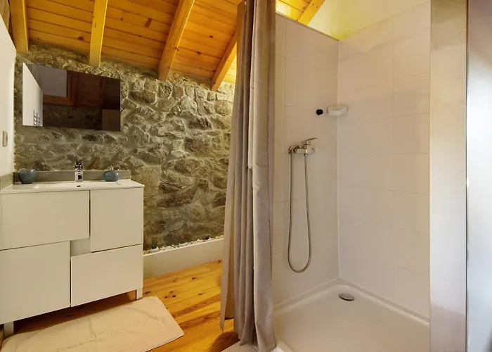 Com Olhar A Montanha