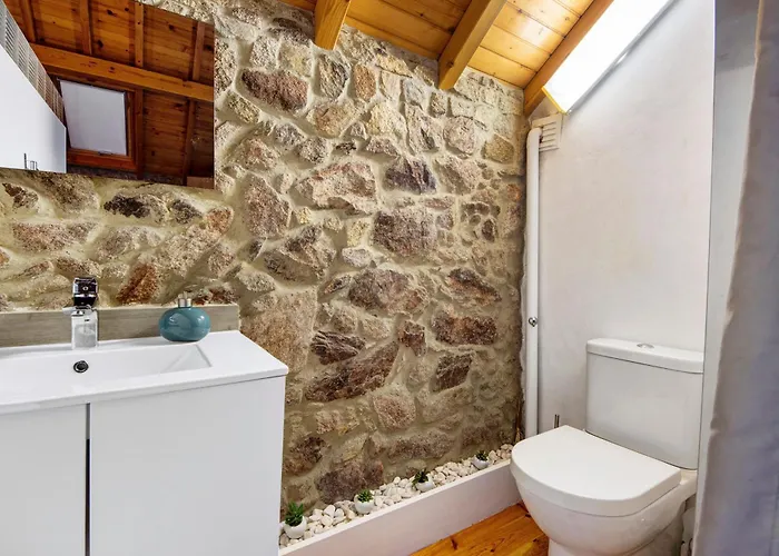 Com Olhar A Montanha Vila